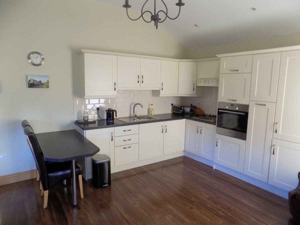 Chapel Meadow Lodge Clonard Екстер'єр фото